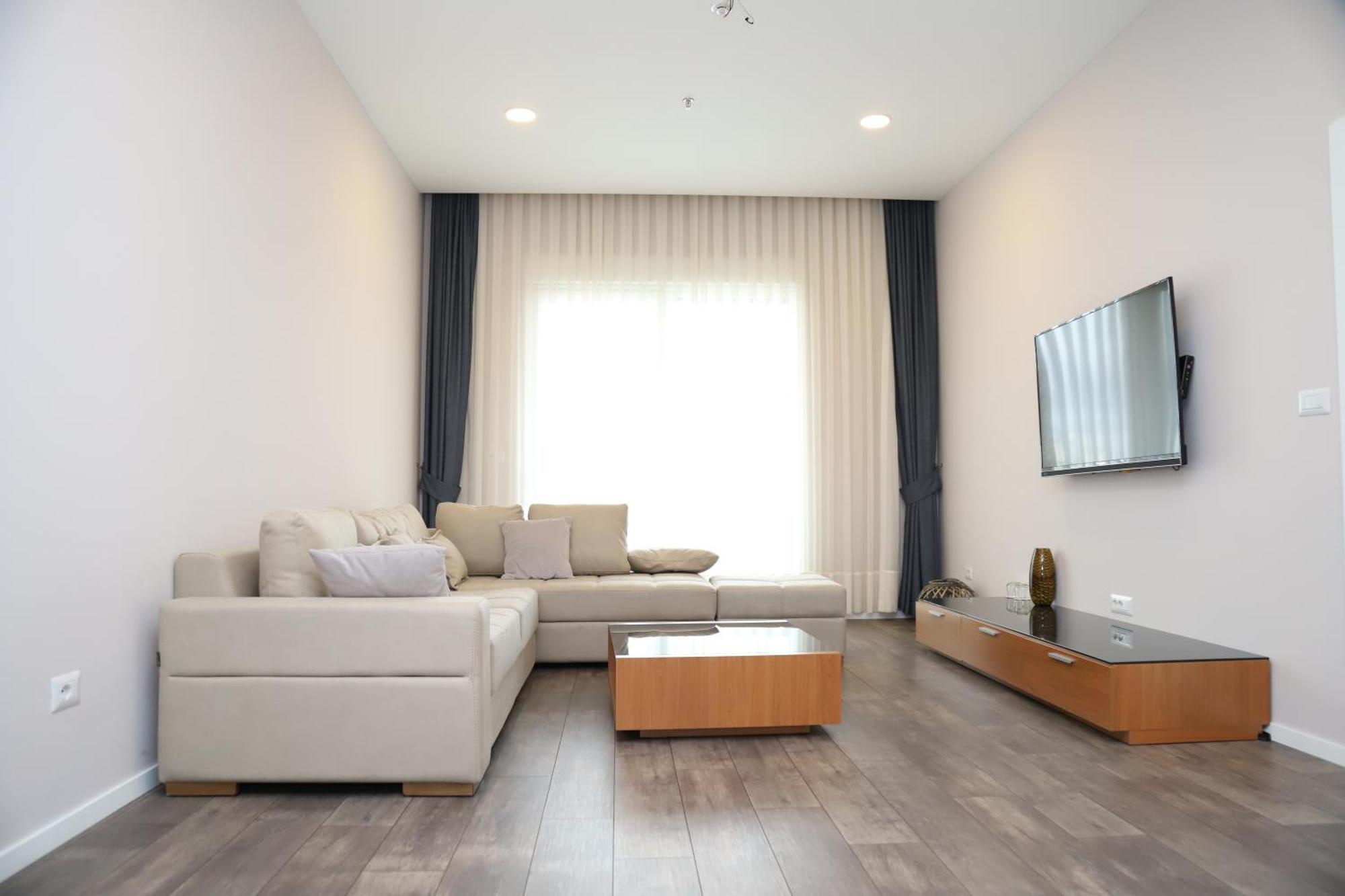 Sky Hotel Prizren Esterno foto